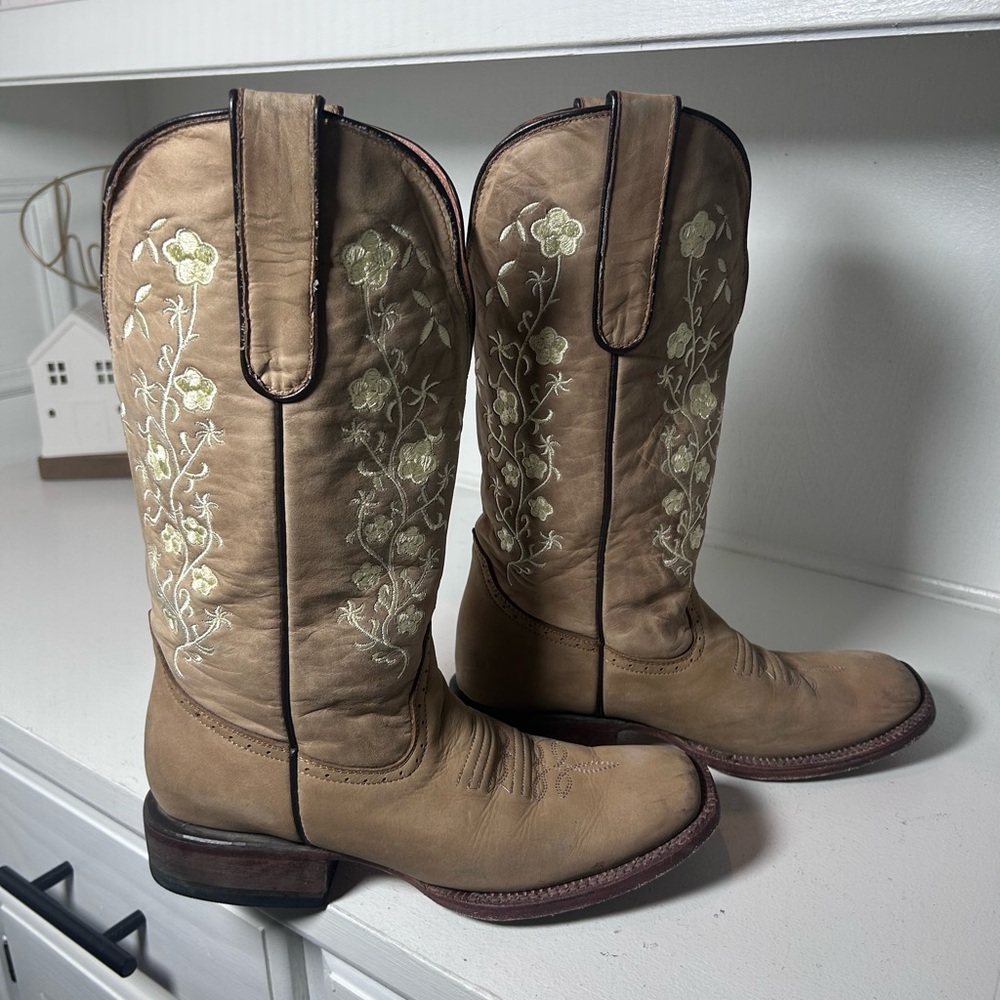 Tanner Mark Women’s Western Cowboy Boots Size 9 Floral Embroidered Tan - Picture 2 of 8